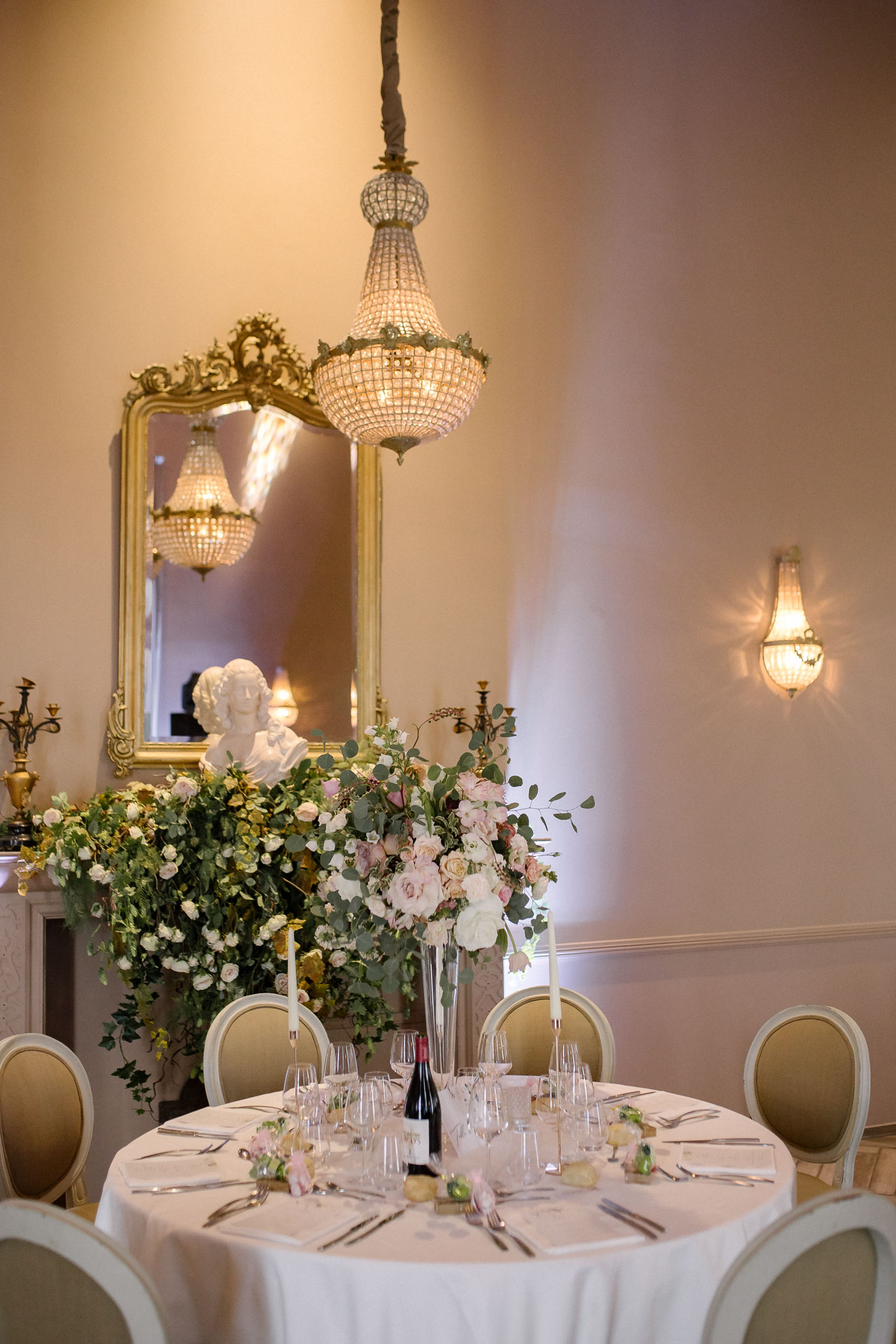 interieur salle de reception chateau de chazelles