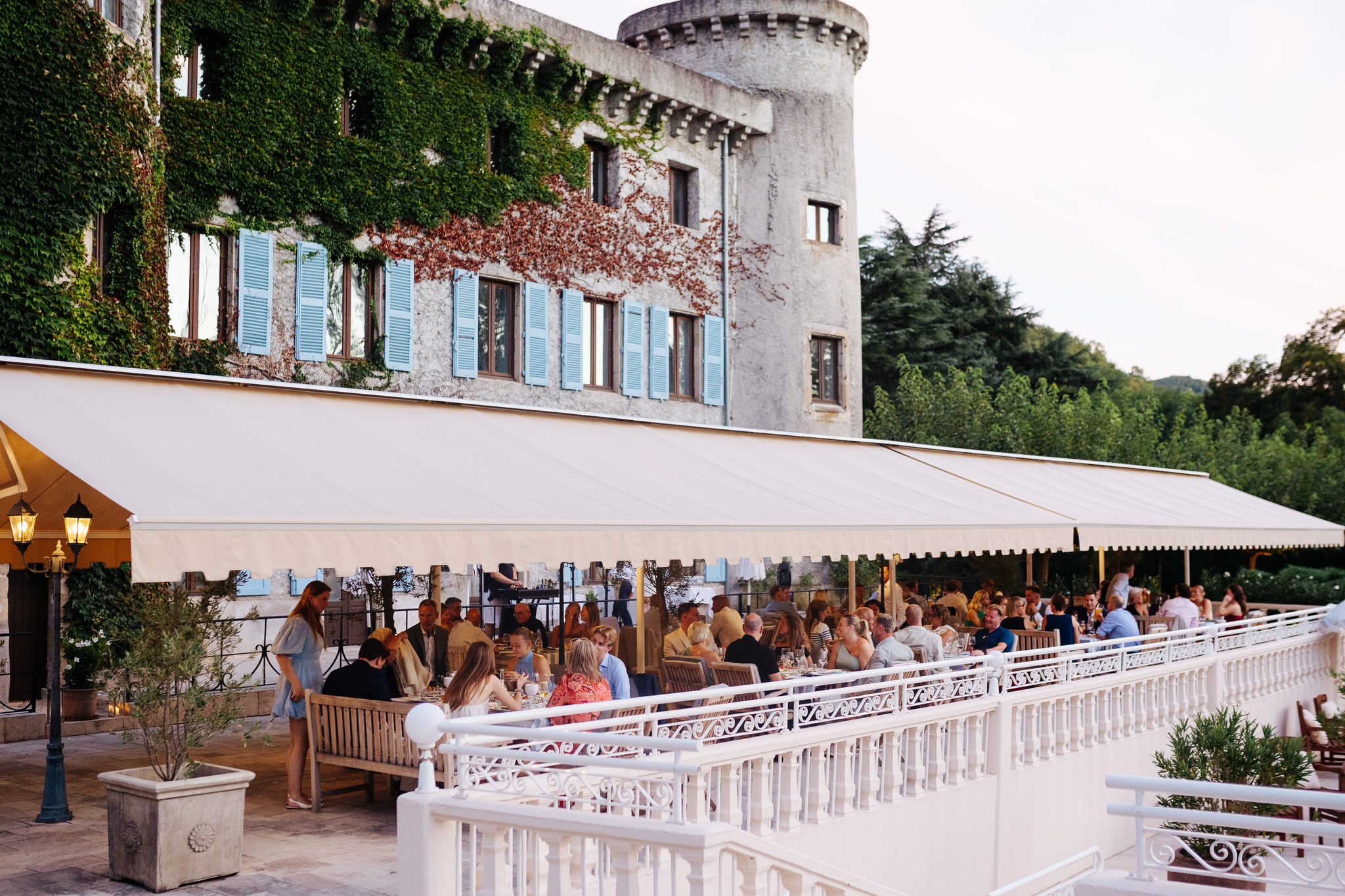 dîner de bienvenue — mariage Château de Fontager vallée du Rhône — 10